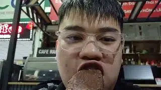 KitKat ice cream bar portrayed by Nestle Crunch ice cream bar | Random video
