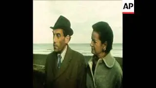 SYND 24 11 78 JEREMY THORPE LEAVES COURT WITH HIS WIFE AND TALKS TO REPORTER