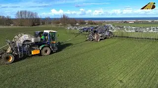 Gülle fahren Gärreste Verschlauchung - Landwirtschaft an der Ostsee - Traktor Farmer Slurry driving