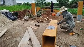 Techniques and tips for erecting steel columns and building formwork for concrete pouring