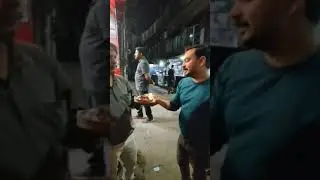 #खइके पान गंगा किनारे वाला #famous paan #celebrity paan shop #enjoy चॉकलेट ice-cream paan😋