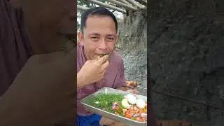Cooking outside, eating low carb. Health doesn&rsquo;t come from fancy kitchens, it comes from choices.