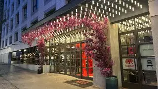 Я остановился в отеле Radisson Red в Мадриде и получил повышение категории номера до люкса.