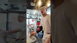 平ざる 麺上げ #王道家   #清水裕正  #らーめん  #家系ラーメン