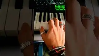 Jump ✨️ #piano #pianocover #fyp #vanhalen #pianotutorial #pianocovers #synth