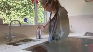One-handed Wash Brush