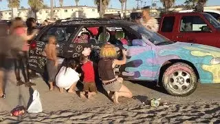 Chalk Board Car at Ocean Beach! (time lapse)