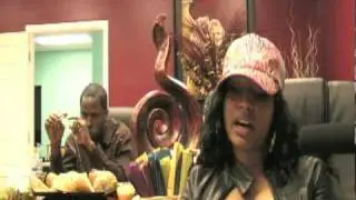 Nicki Minaj shotout to fans (Rough Squad Tv)