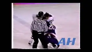 NHL Mar. 24, 1990 Craig MacTavish,EDM v Don Maloney,NYI Edmonton Oilers New York Islanders