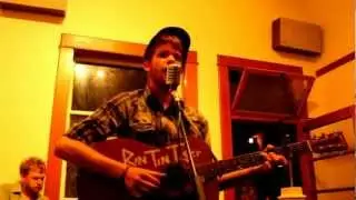 Rin Tin Tiger - Far Away (Live at Linnaea's Cafe)