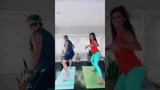 Yoga Flow #yoga #couples #yogaflow #funny #kick #yogi