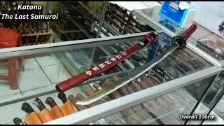 katana the last samurai red black kanji semakin cantik ajah nih geboy... murah harga di bawah 500k