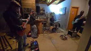 Bombtrack - Banda Trampo