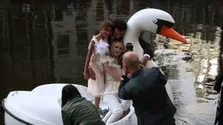 Bracha van Doesburgh en Marwan Kenzari in het huwelijksbootje