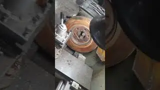 Machine experts working 💪 Subscribe.