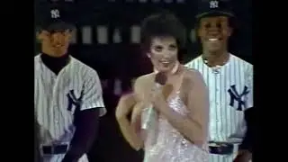 LIZA MINNELLI BUCKY DENT WILLIE RANDOLPH RON GUIDRY NEW YORK YANKESS SING & DANCE NEW YORK NEW YORK