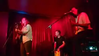 Laura Oakes - Nashville Stole Your Girl  @ Green Note - 10-09-2018-4k
