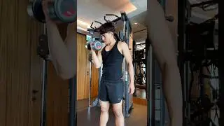 pose-workout 💪 #SB19 #SB19_STELL #SaWWorldTourDubai #SaWWorldTourDoha