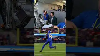 &ldquo;ALL GAS, NO BREAKS!&rdquo; 🎙 English + Spanish Radio Calls: Cobie Durant&rsquo;s pick six vs. Broncos #shorts