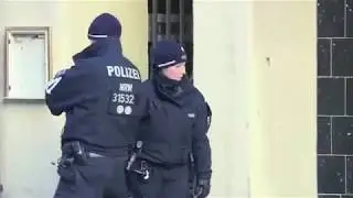 Gomans lassen es sich in Deutschland gut gehen