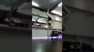 Pole Dance Tutorial (Pole Dance lessons)