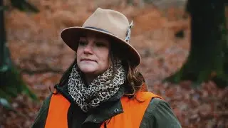 Sc&egrave;ne INSOLITE avec un Sanglier en Battue - Margaux Huntress