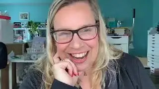 FB LIVE, 6 мая 2019 г.: акварельные фоны, открытки &laquo;Вихревая птица&raquo; и &laquo;Все радужно&raquo;