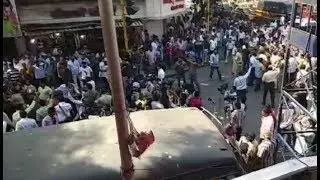 MNS workers attack Congress workers in Mumbai