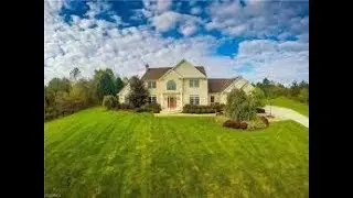 880 Pine Grove, Hinckley 44233