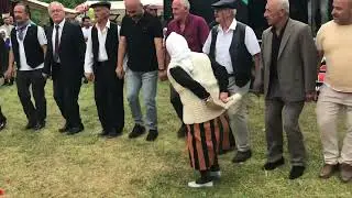 Tonya delikanlılarından dik horon -Tonya Zere Yaylası Şenliği 2024