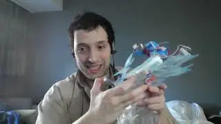 GUIBEL MUESTRA SUS PRIMERAS COMPRAS EN JAPON