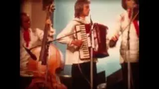 Kovačica Prehliadka hudbi speva a tancov 1976