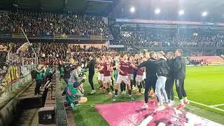 Sparta - slavia, 3.10. 2021 Letná - děkovačka s kotlem po výhře 1:0