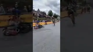 la brutta caduta di Caleb Ewan insieme a Peter sagan al tour de france 2021