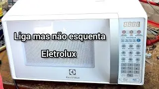 Microondas Eleteolux MT030 20L Conta o tempo mas não esquenta.