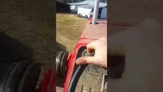 Massey Ferguson 1105 straight pipe stroll to the shop to get greased up