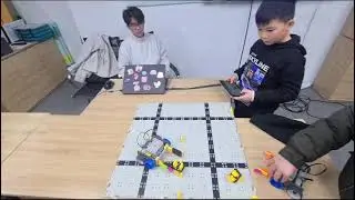 MINDX| Thuyết tr&igrave;nh cuối kho&aacute; H&agrave; Gia Ph&uacute;c v&agrave; Trần Phạm Danh Khoa lớp NCT-ROB-ARMI12