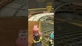 Pink Yoshi Blue Yoshi in Mario Kart 8 deluxe