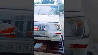 How to wash Mahindra bolero car deep cleaning foam wash mineral water#mahindra#bolero#carwash#shine