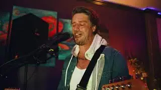 Wake The Sun - Keepin' Me Up (Live at Salon Fab)
