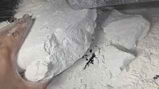 Gym Chalk ASMR Chalk Crushing jumbo Chalk Crushing with rolling pin #gymchalkasmr #chalk #notalking 