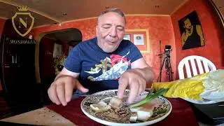 MOOMBAK LA SLANINA CU CEAPA SI BRANZA DE LA TINU RUS