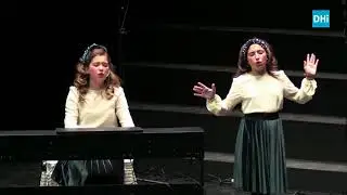 Rocio y Lola Aviles por Navidad en Dos Hermanas 2017