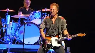 Johnny 99 - Bruce Springsteen & The E Street Band: (Uncasville, May 18, 2014)