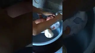Newborn kendra bath