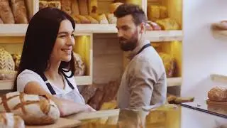 Baker & Baker Corporate Customer Trailer long EN