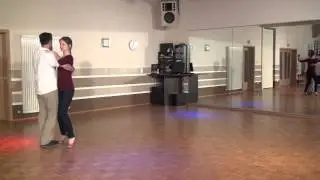 Tango Linkskreis zu r&uuml;ckw&auml;rts Ochos