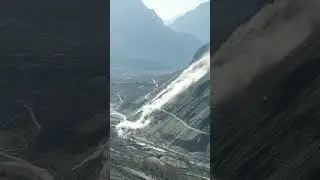 Dangerous landslides in Gilgit-Baltistan | Hunza nagar Pakistan #nature #mountain #landslide #vilog
