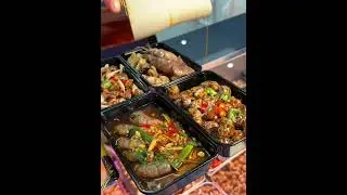 Who Can Resist Fresh Seafood Delicacies and Savory Broth? Must-Try Local Cuisine!