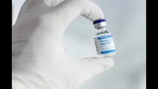 Analysis of COVID-19 Epidemic in Pakistan and the Vaccination Strategies